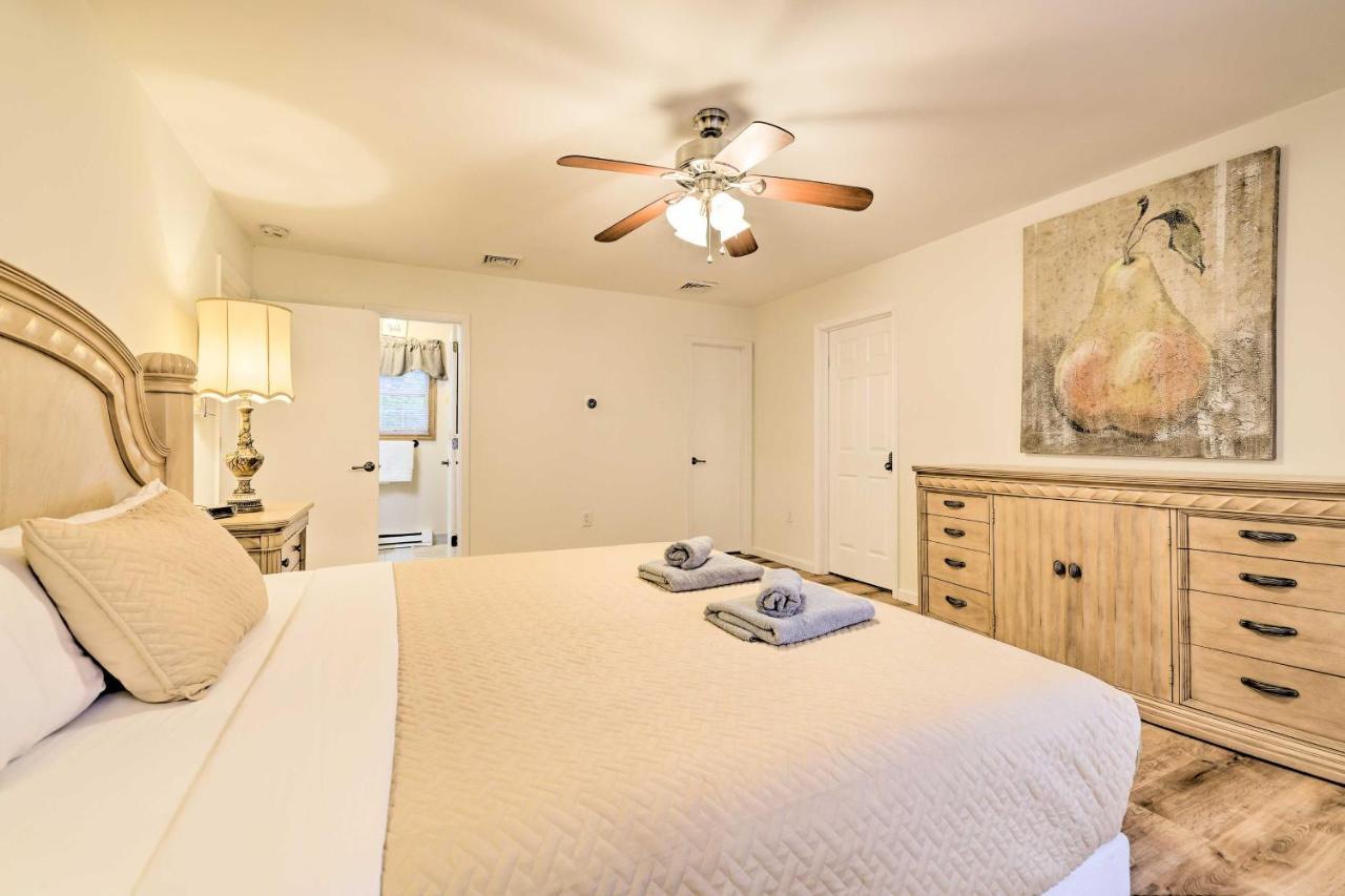 Spacious Tobyhanna Home With Lake Access And Fire Pit! ภายนอก รูปภาพ