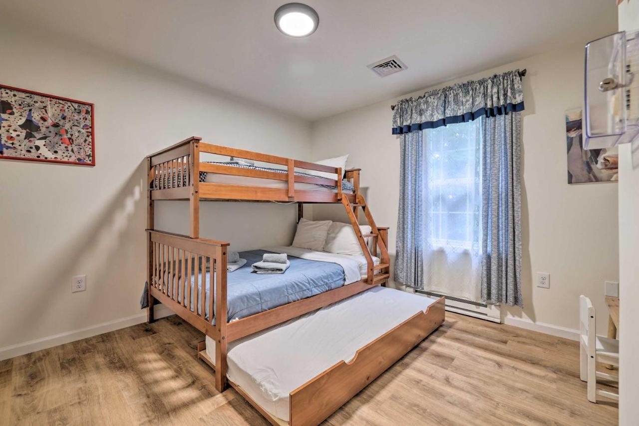 Spacious Tobyhanna Home With Lake Access And Fire Pit! ภายนอก รูปภาพ