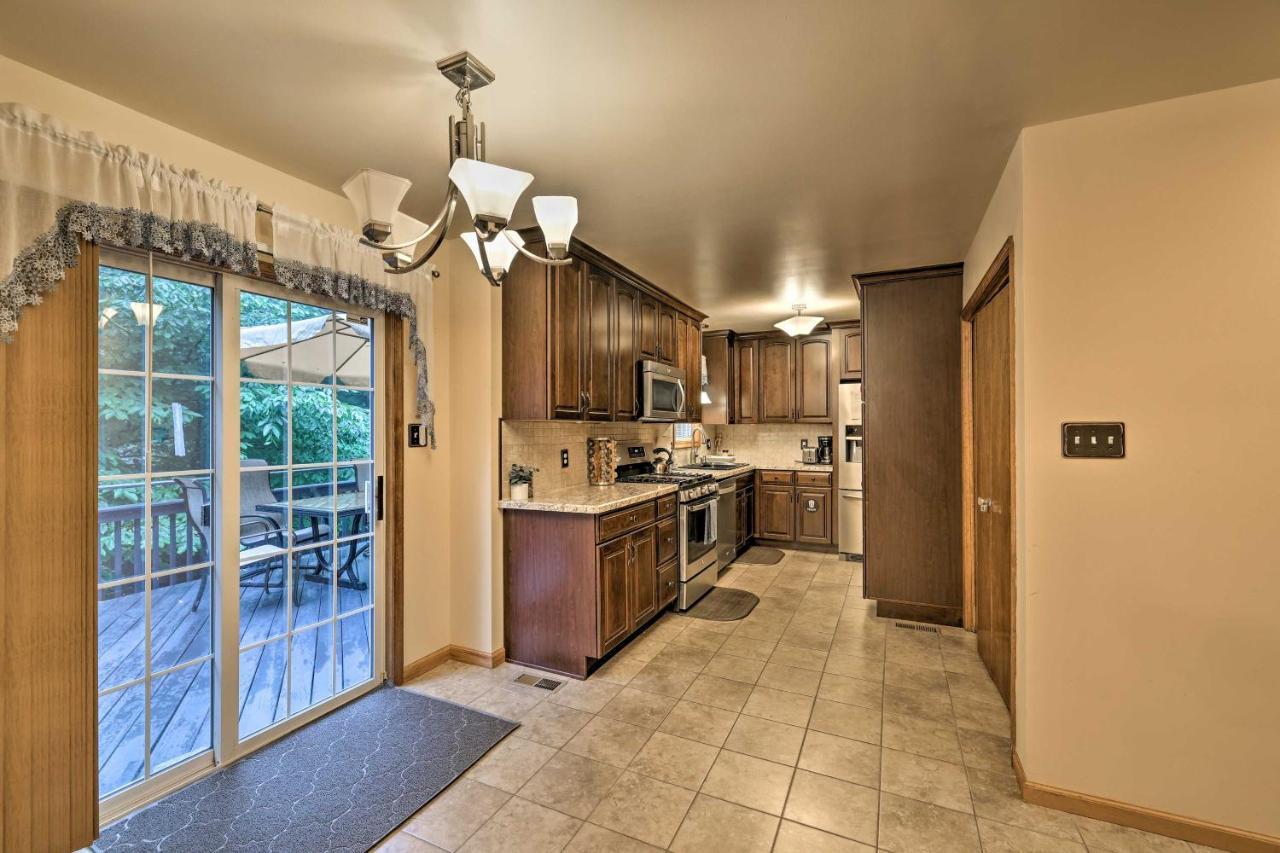 Spacious Tobyhanna Home With Lake Access And Fire Pit! ภายนอก รูปภาพ